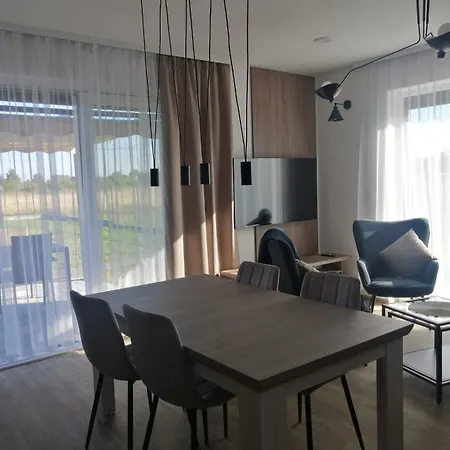 Rybitwy Apartment *